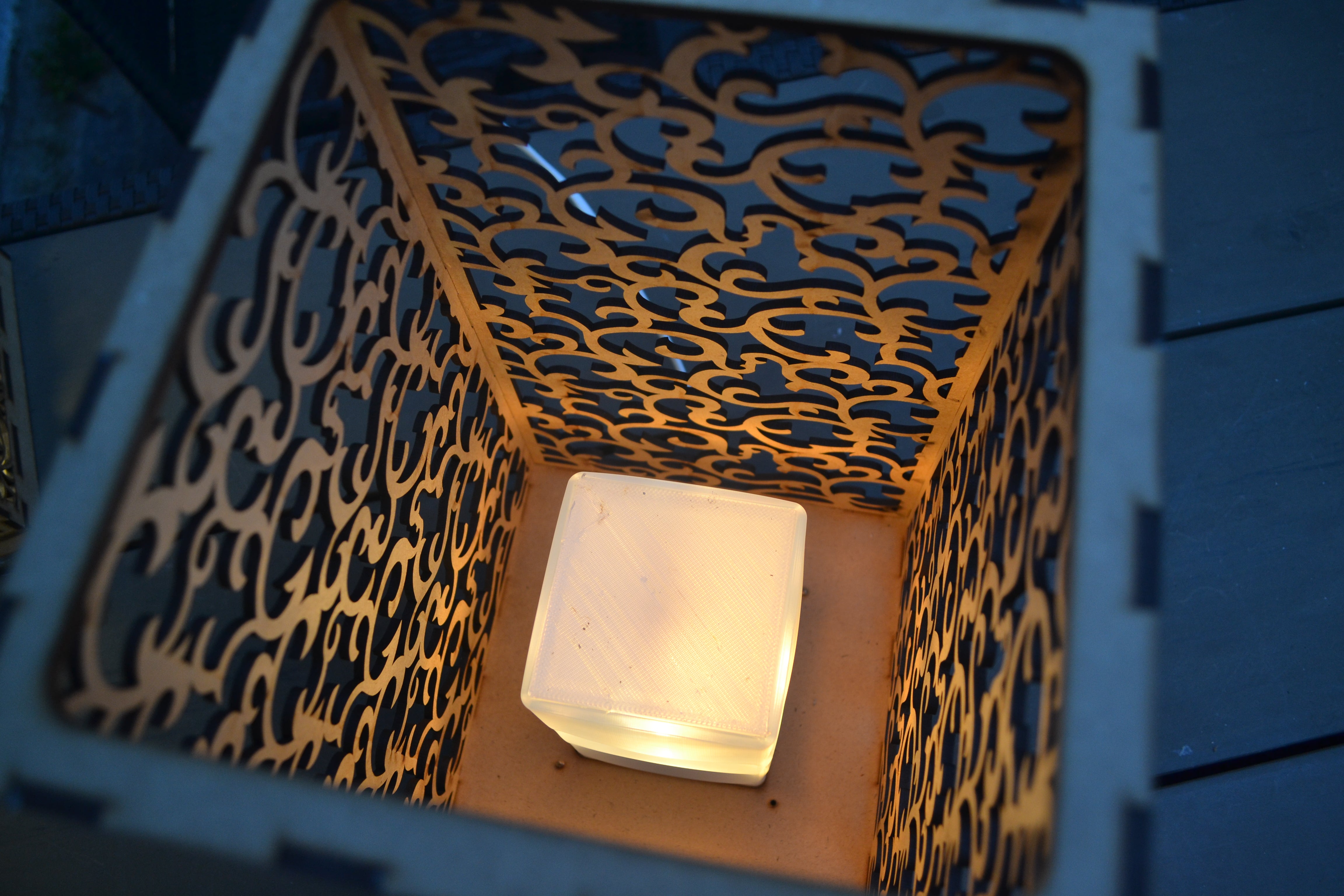 Sweet Home Trends® Box Lamp