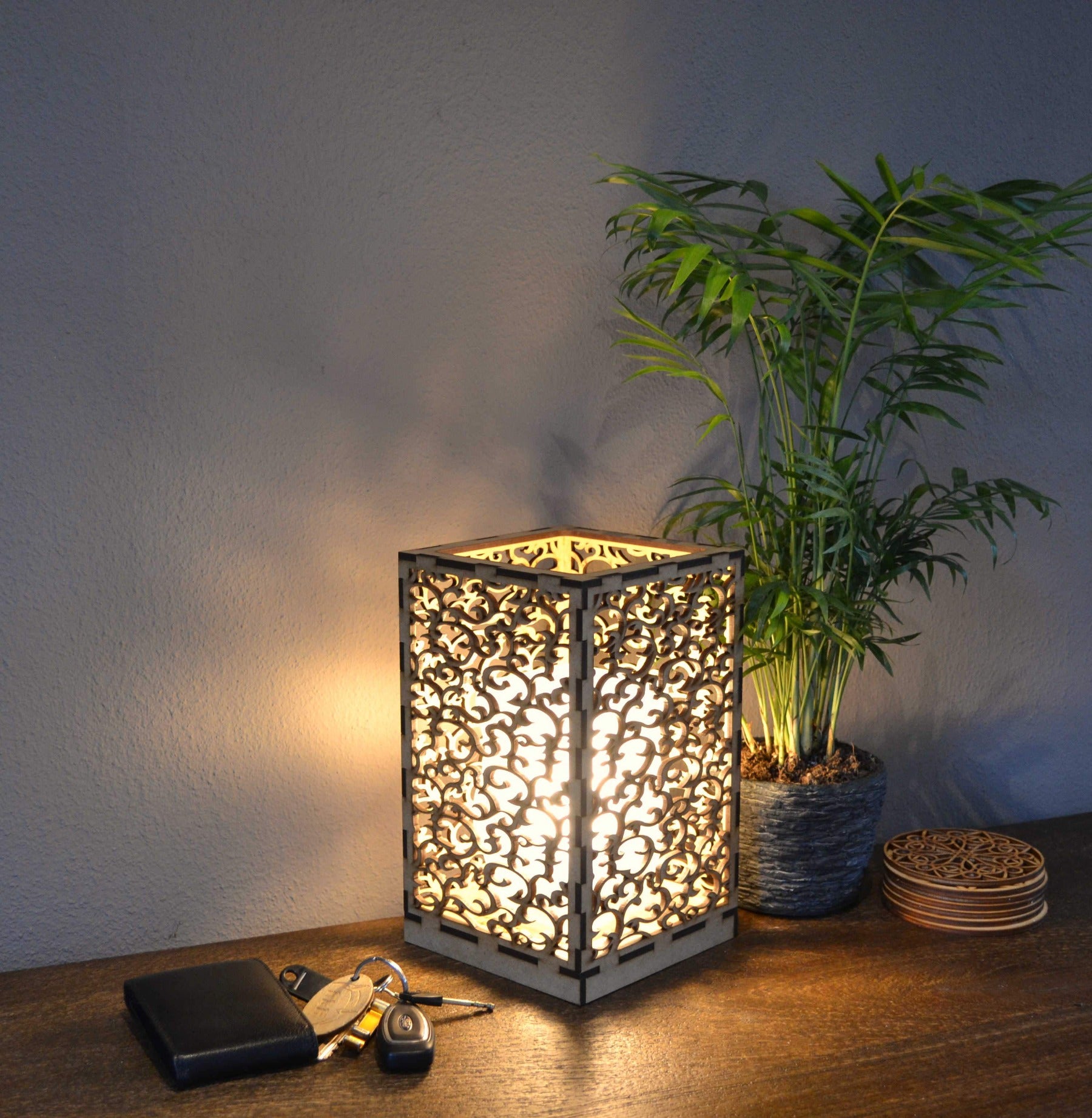 Sweet Home Trends® Box Lampe mit rosa Stielmuster