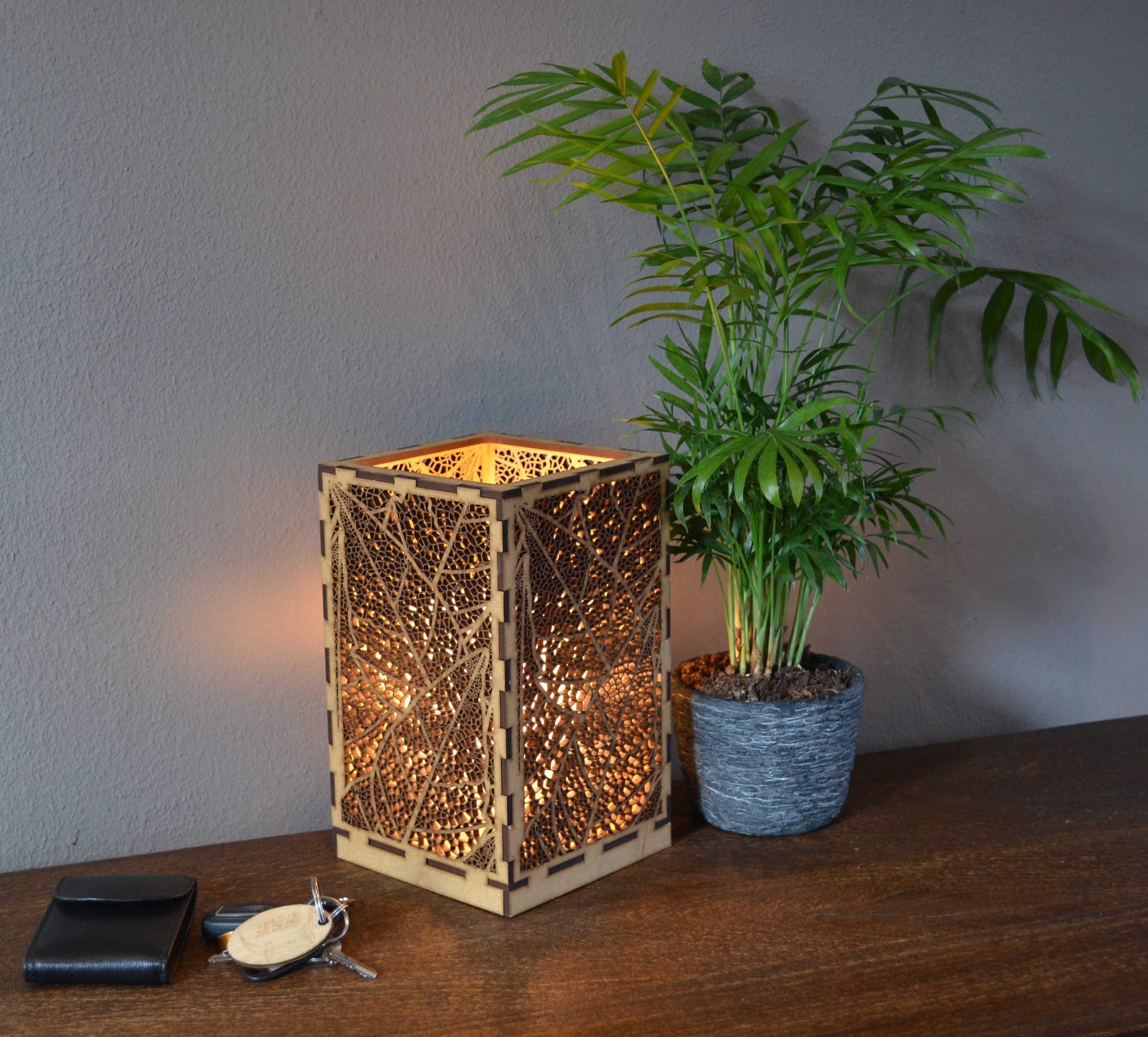 Sweet Home Trends® Box Lamp with Organic Leaf Structure 