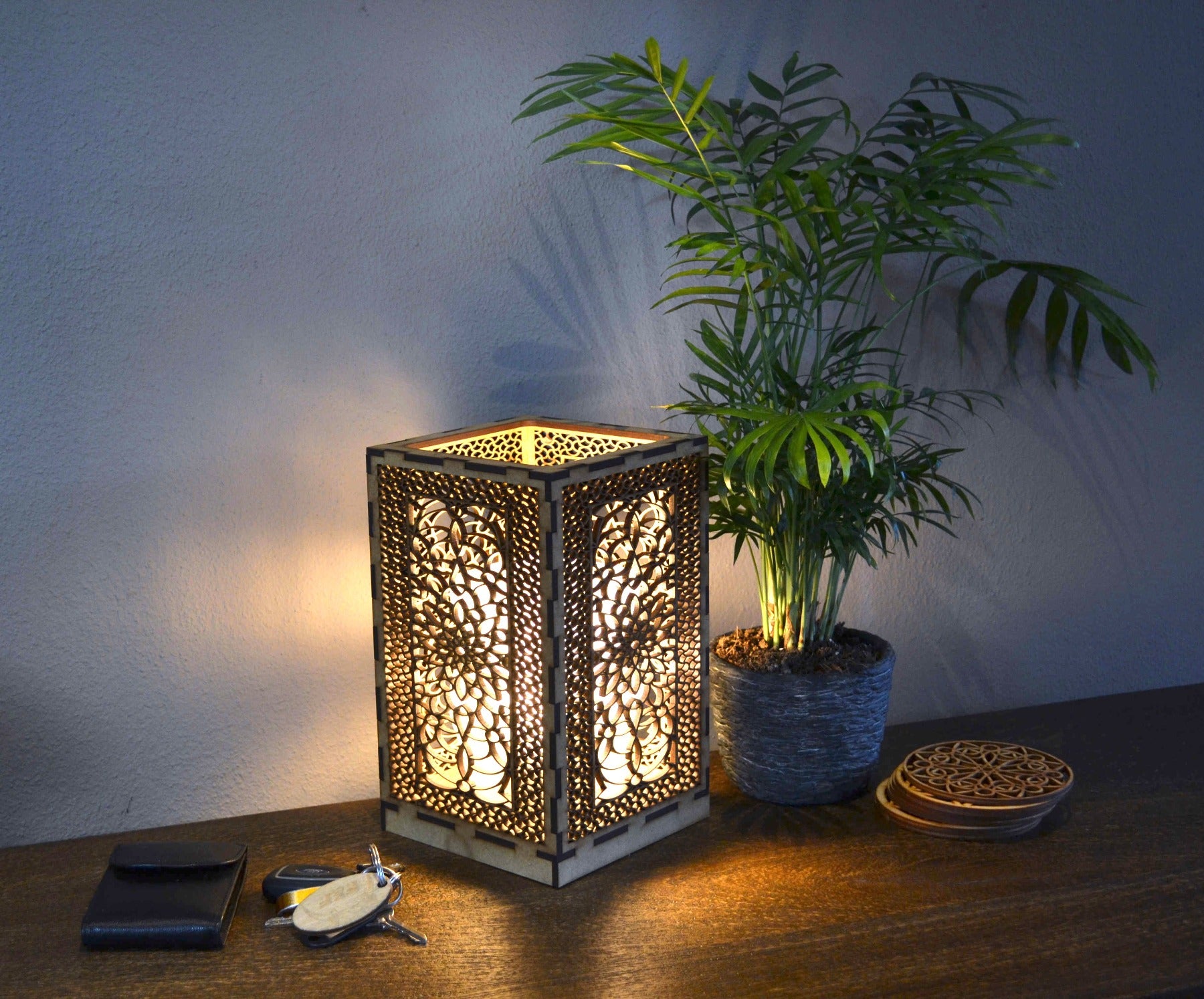 Sweet Home Trends® Kastenlampe mit gerahmtem Blumenmuster